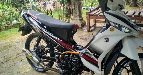 Modifikasi Vega ZR Hitam Putih Ala Racing Elegan
