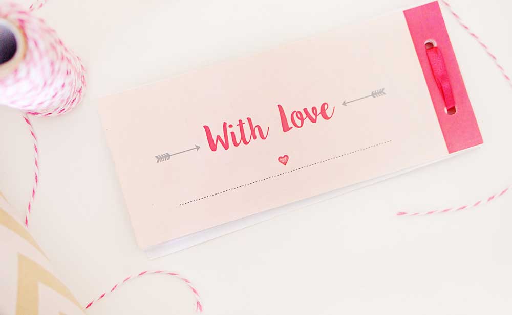 {DIY} Valentine's Day Love Coupon Printable | tingandthings.com