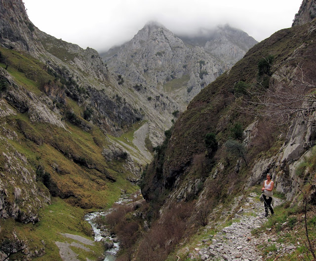 Bulnes - Asturias, Excursiones-España (4)