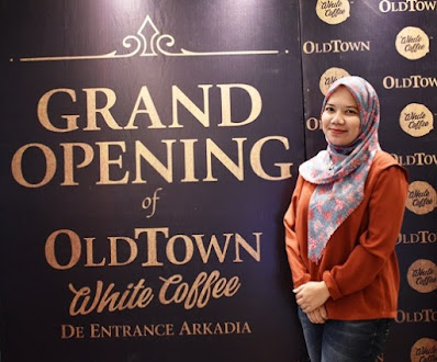 grand opening oldtown white coffee cafe de entrance arkadia green park jakarta indonesia review kuliner kopi makanan peranakan malaysia nurul sufitri mom lifestyle blogger