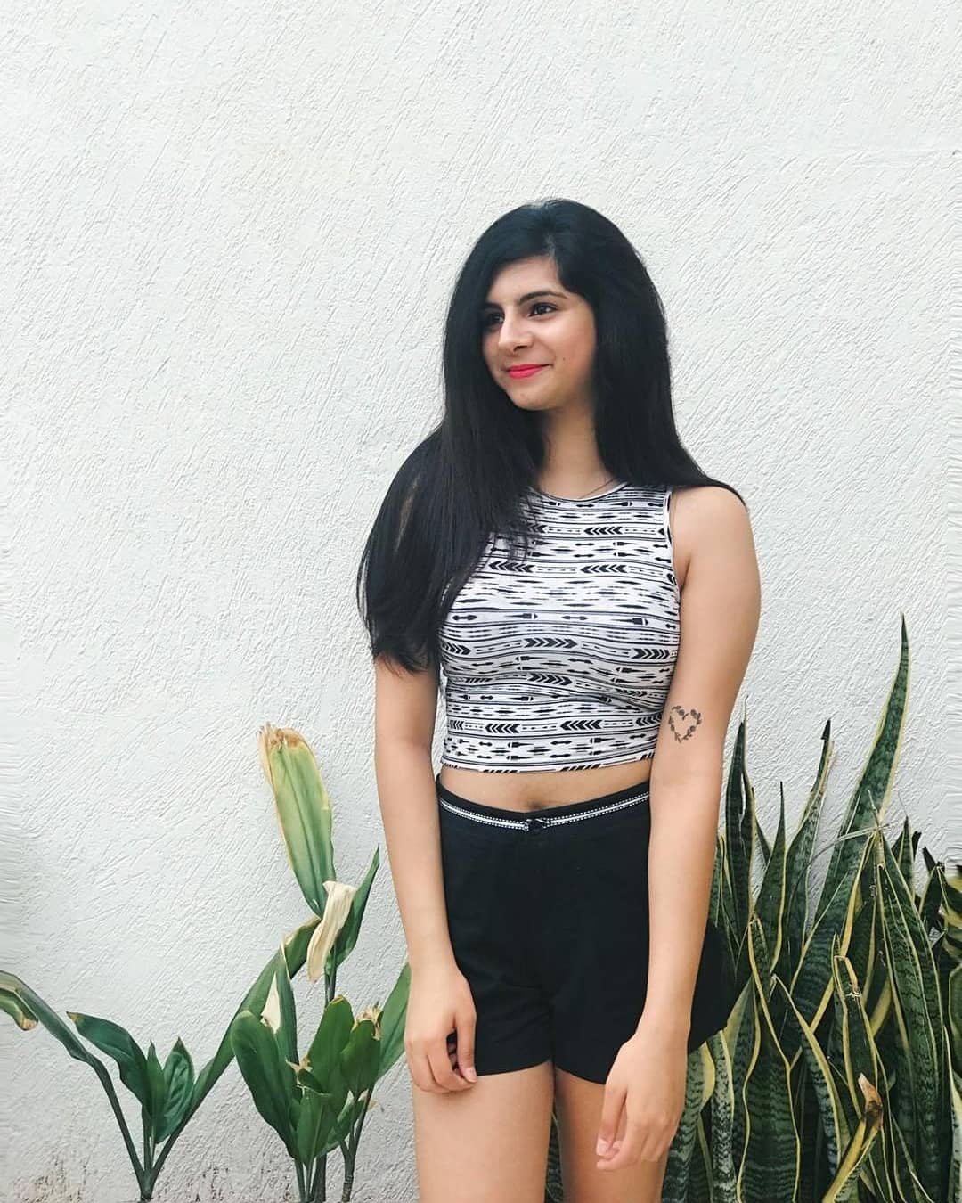 Incredibly babe gets awarded with new cumshots Women seeking men in egypt