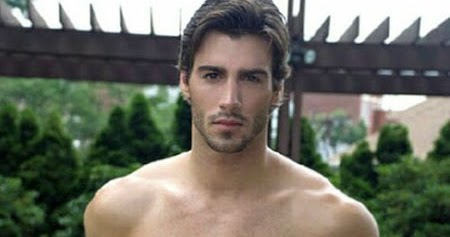 GAY MANS PLEASURE: ALL THEIR NAKED GLORY