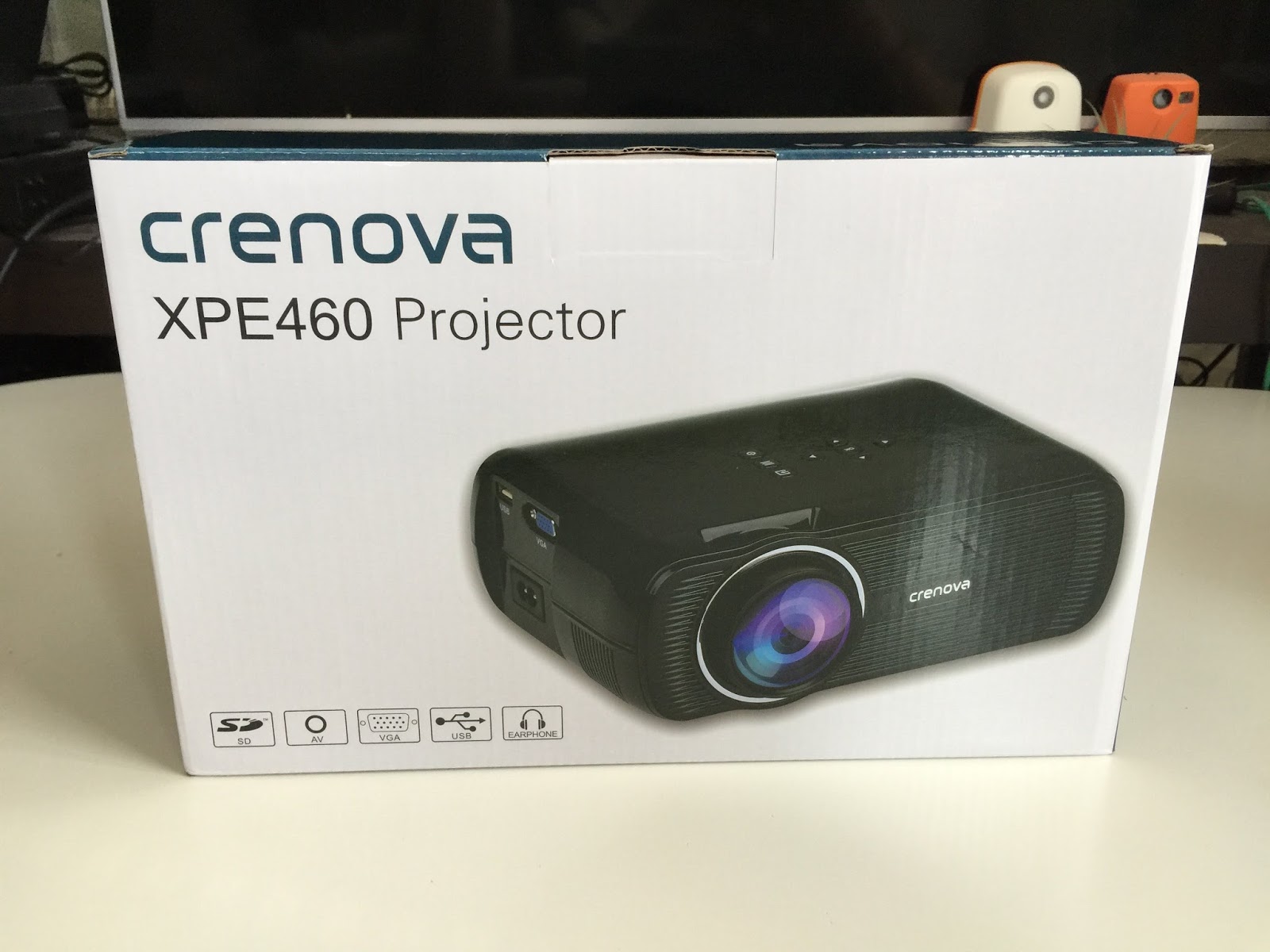 Crenova XPE460ミニLEDプロジェクター 1200ルーメン 800*480解像度 1080PフルHD パソコン・USB TV・タブレット・スマートホン入力対応 無料HDMIケーブル