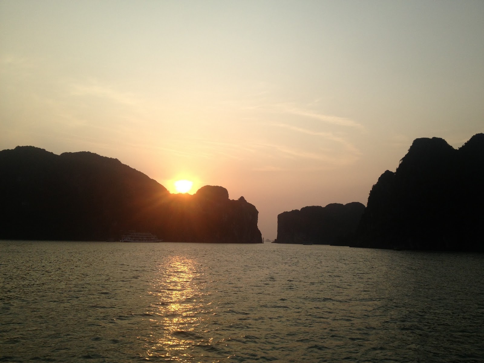 Bonjour Hanoi Le succès du tourisme à la Baie d'Along