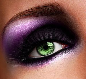 Purple Shade Glittery Eye Makeup