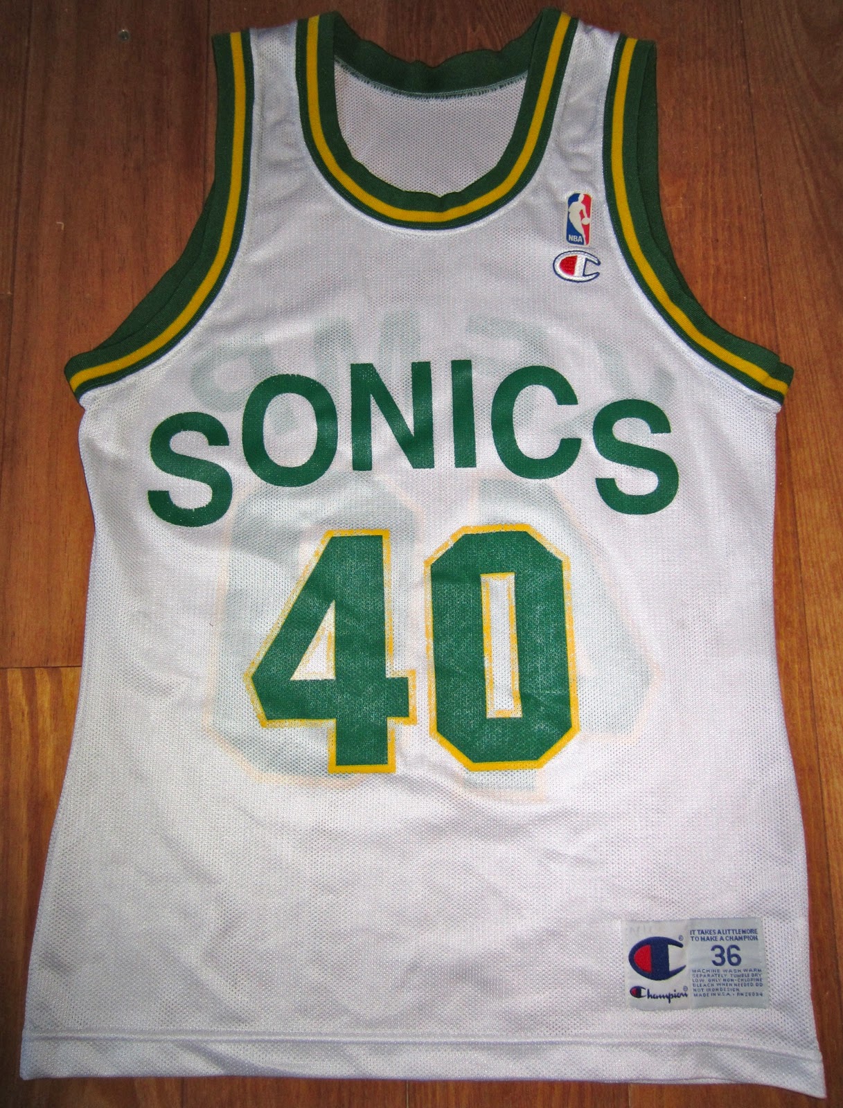 sonics red jersey