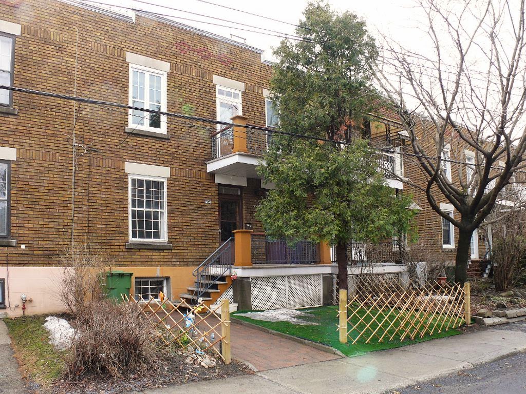 MontReal Estate 3Bedroom Snowdon Coprop, 319,000.