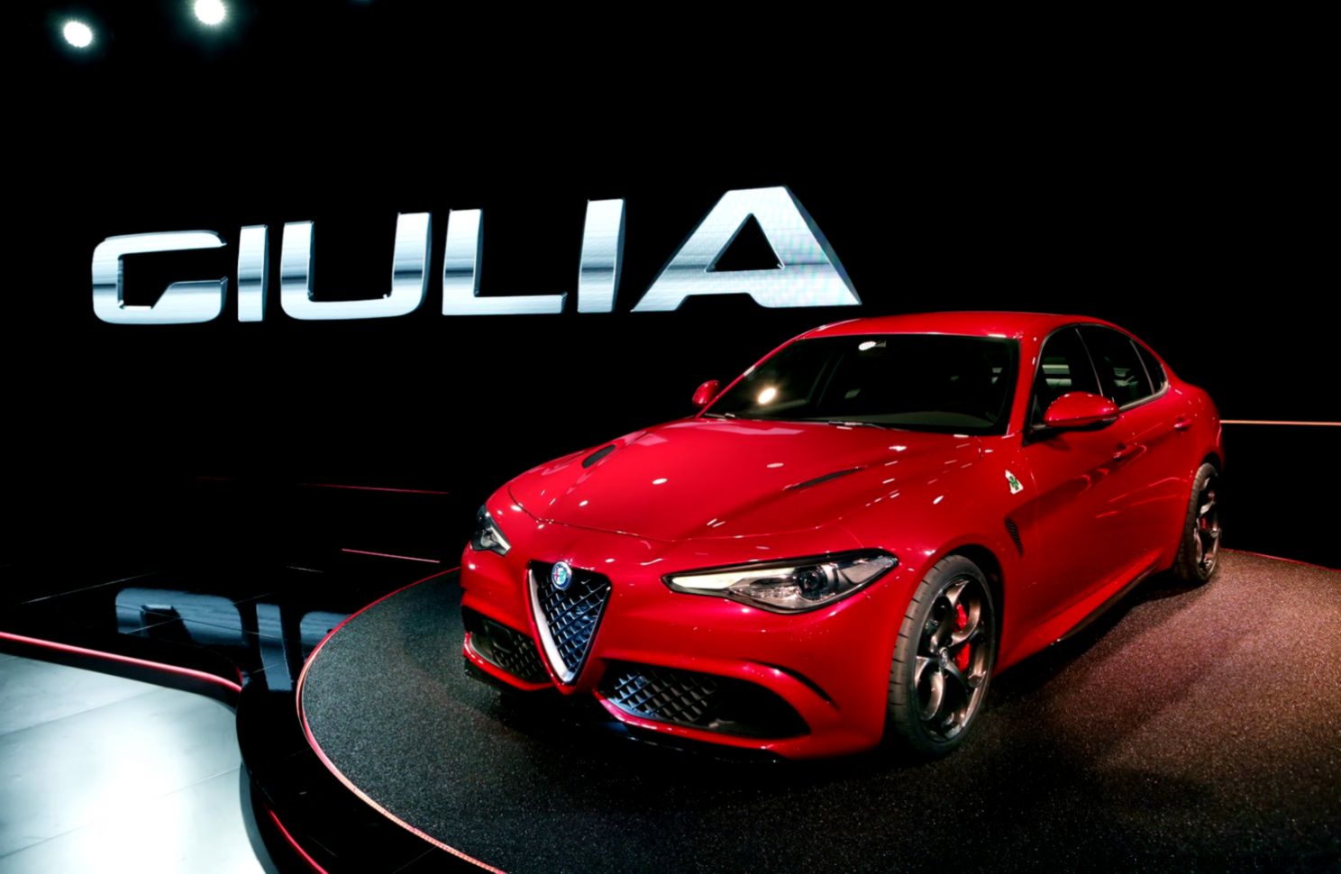 Alfa Romeo Giulia QV With 510PS Official Details And High Res Images
