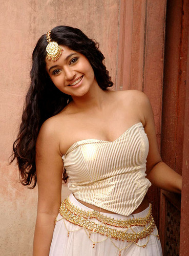 poonam bajwa glamour stills