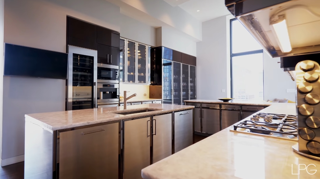 38 Interior Design Photos vs. 20 W 53rd St, New York, NY Luxury Penthouse Tour