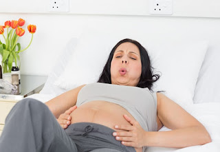 गर्भावस्था में अधिक गैस और जलन का कारण और उसका उपचार