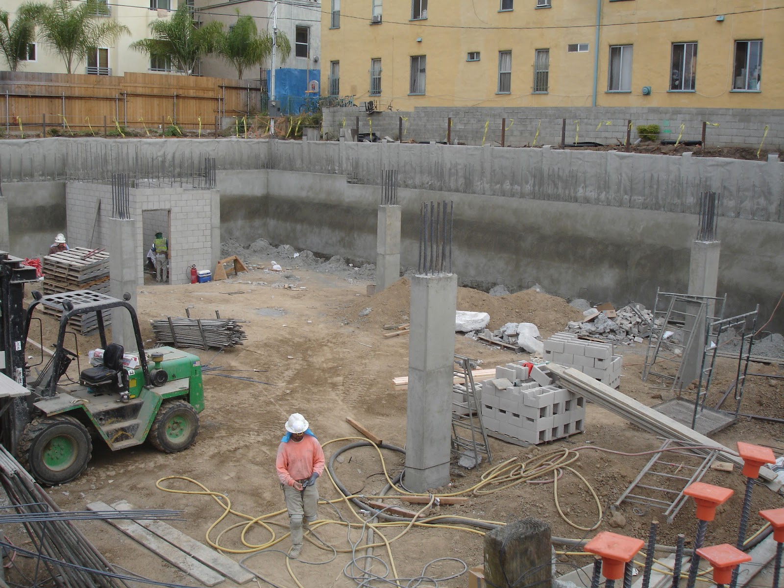 PSL Architects: The Serrano - Shotcrete walls almost done!