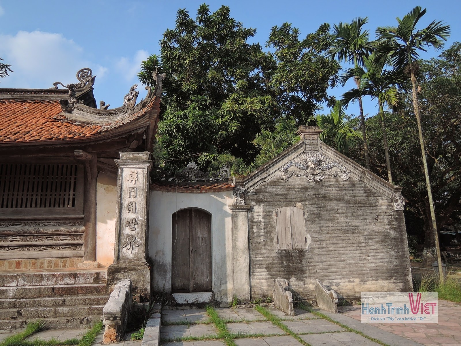 Visite de la pagode Thây à Hanoi