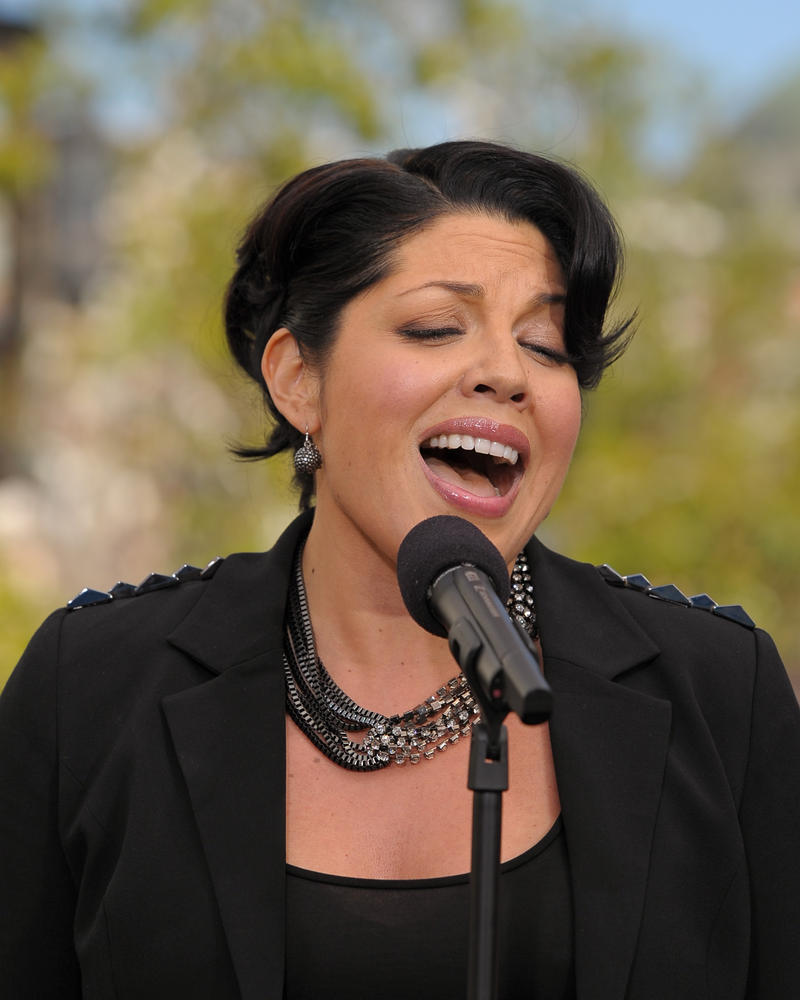 Sara Ramirez Photo Gallery1 | Tv Series Posters and Cast