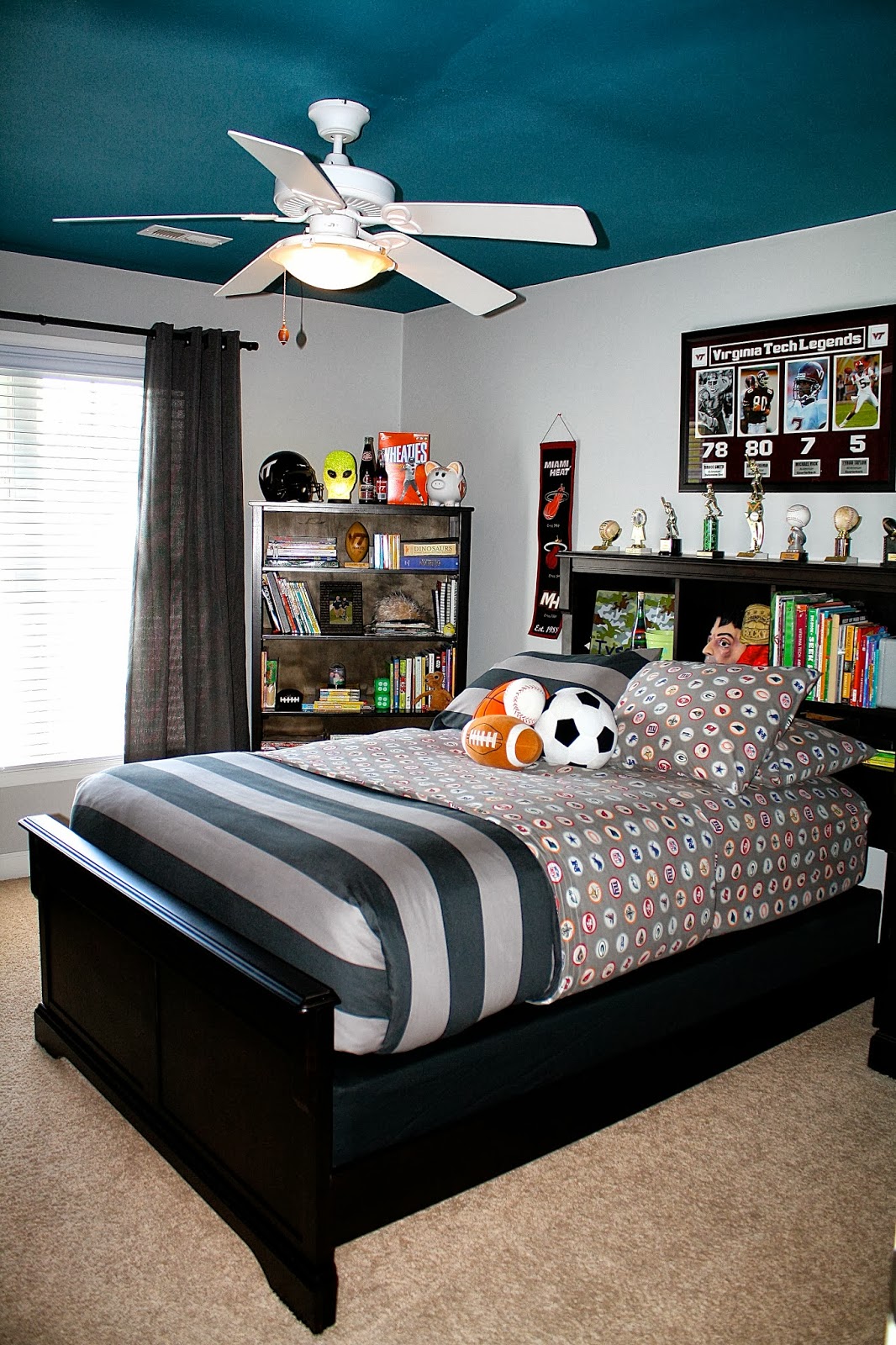 Bolling With 5: Tyson's NFL - College Football - Preteen Bedroom