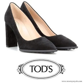 Kate Middleton wore Tod's Suede Pumps