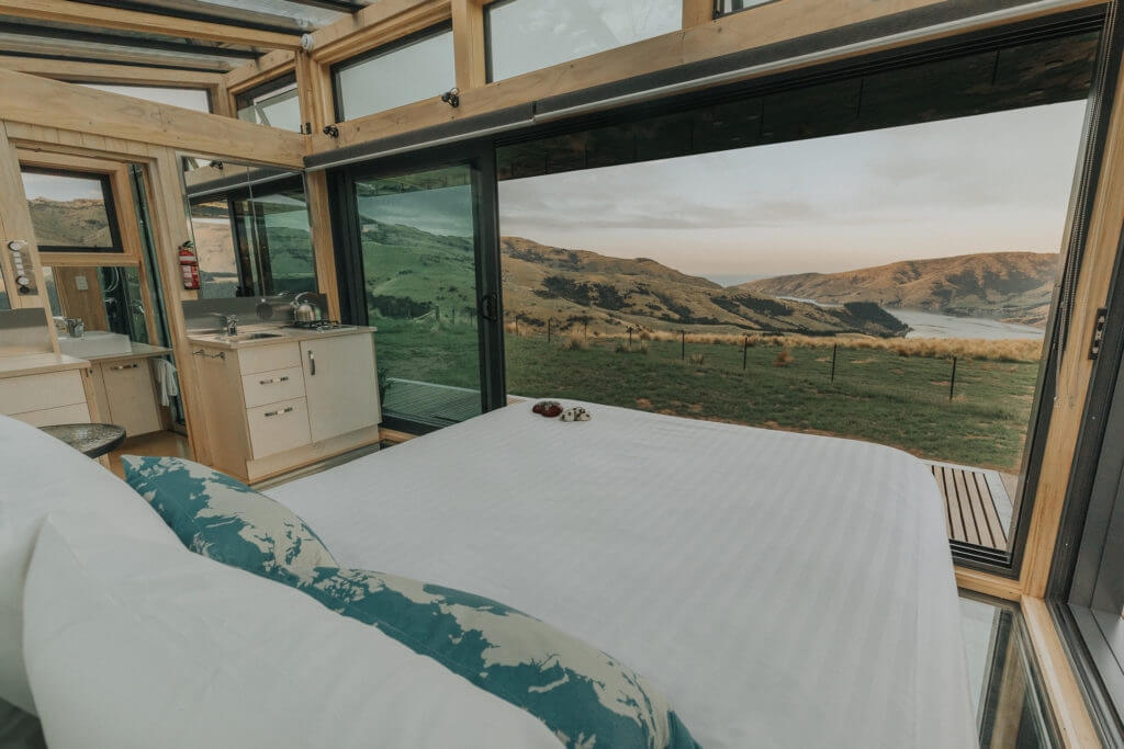 02-Bedroom-Area-New-Zealand-PurePods-Glass-Tiny-House-Architecture-www-designstack-co