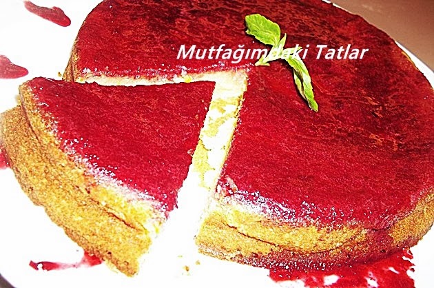 RİCOTTA KEK, VİŞNELİ SOS İLE Mutfak Ve Tatlar