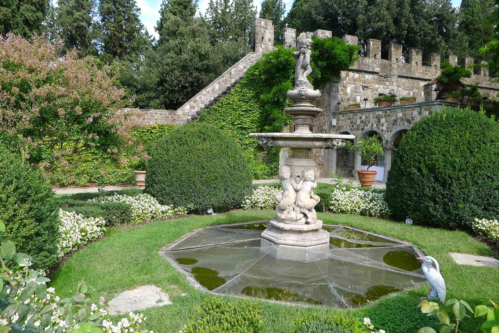 Castello di Vincigliata - Fountain