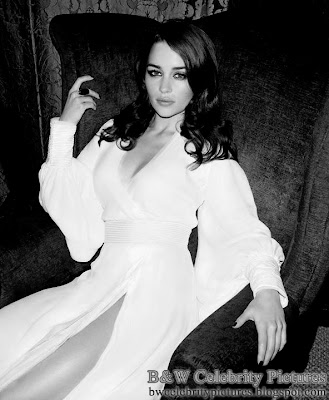 B&W pics of Emilia Clarke picture 1