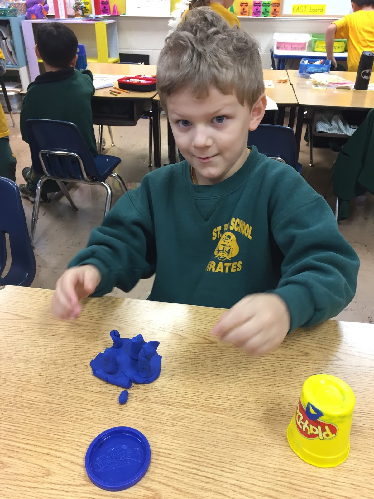 St. Pius Kindergarten: Advent