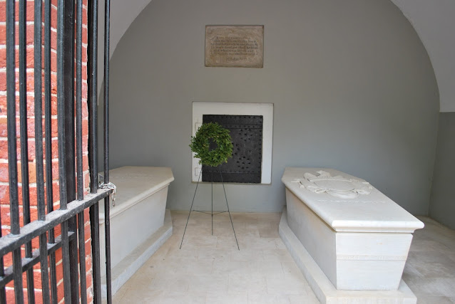 Washington's New tomb in Mount Vernon