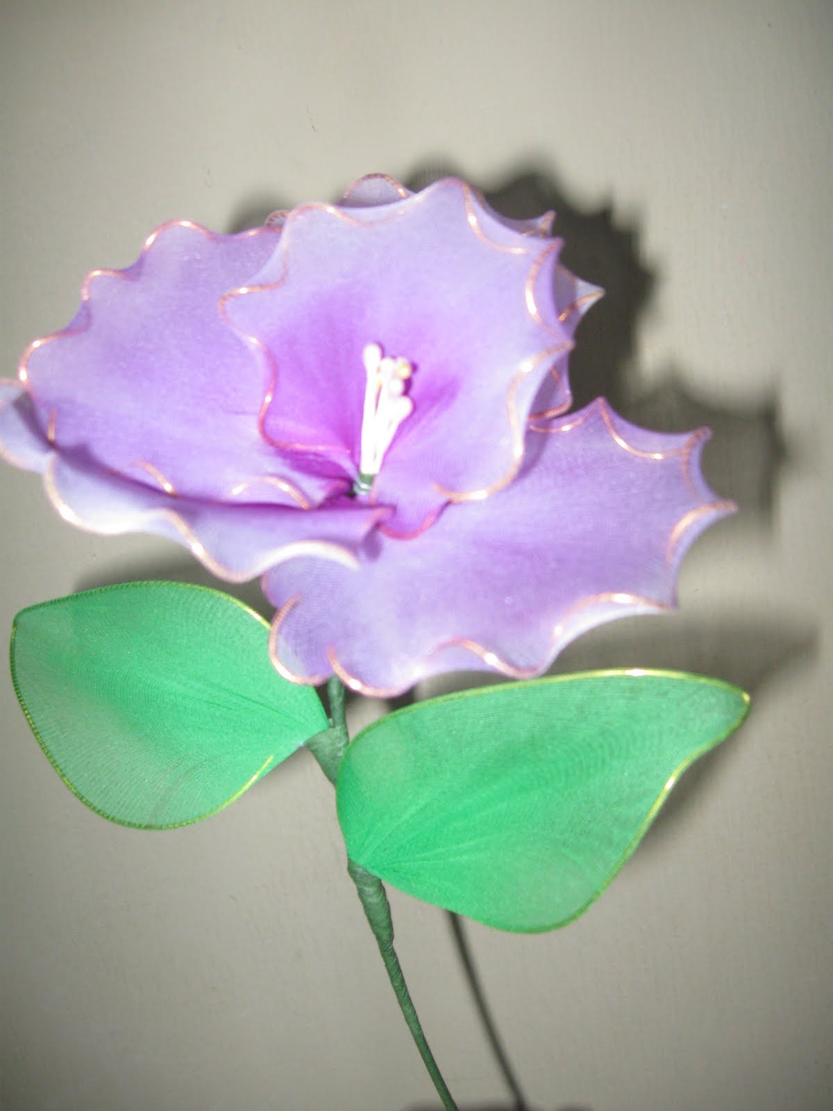 Patty Velarde Manualidades Flores de nylon