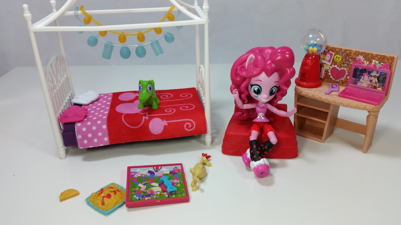 pinkie pie bedroom set