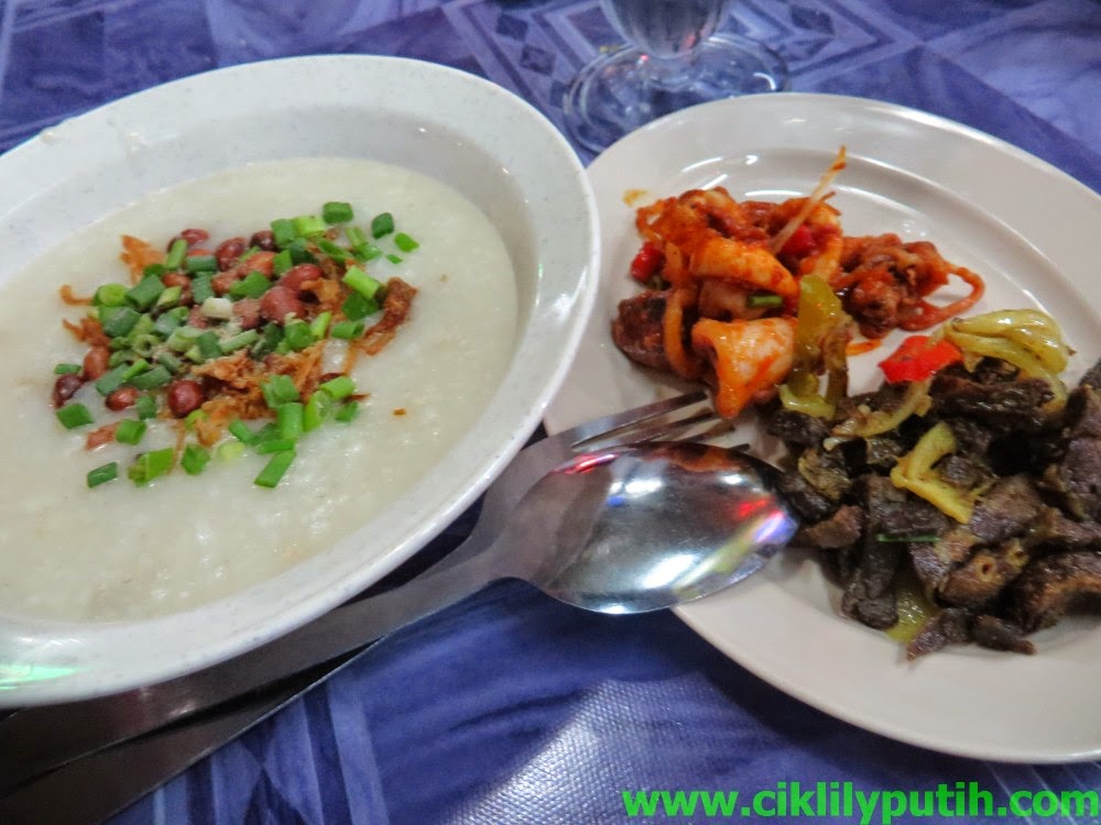 CikLilyPutih The Lifestyle Blogger: Makan Bubur Nasi Berlauk D’Laila MMA SANTAI CORNER NILAI