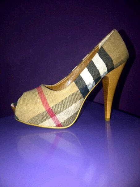 amina heels