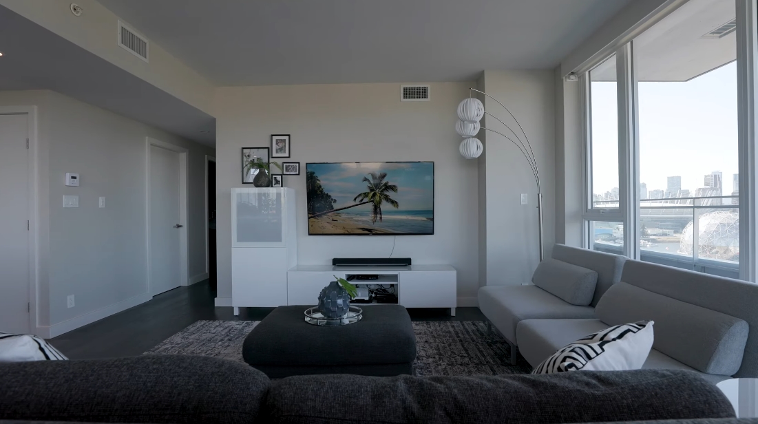 27 Interior Design Photos vs. 2107 Quebec St, Vancouver Luxury Penthouse Tour