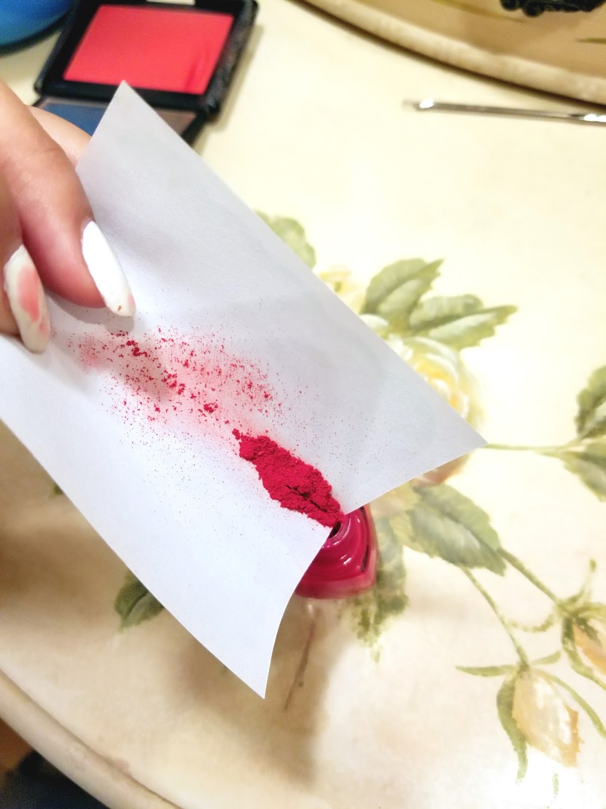 How to Make Your Own Stamping Polish with Eyeshadow / Blush chichicho