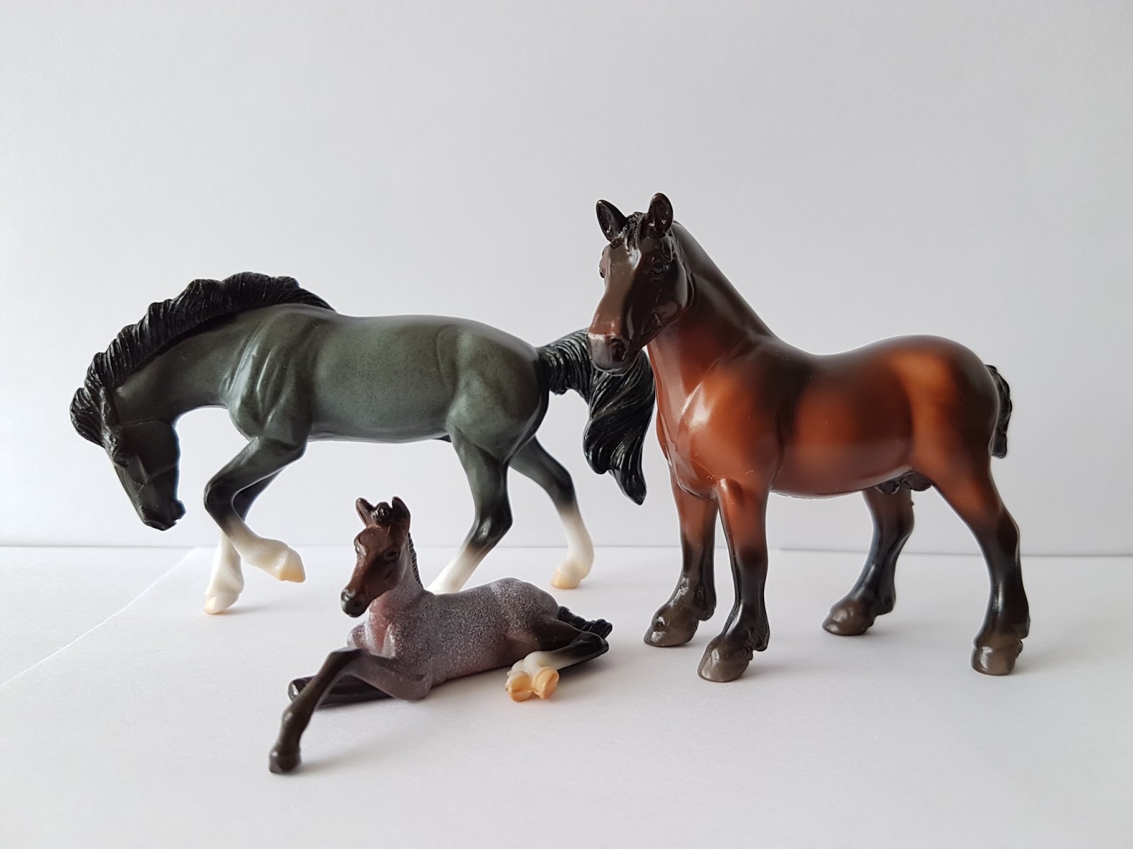 breyer stablemates foals