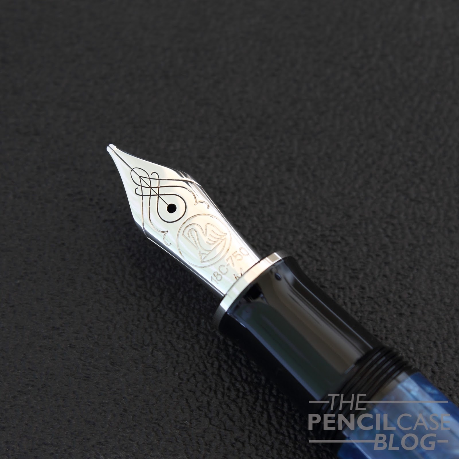 PELIKAN M805 VIBRANT BLUE FOUNTAIN PEN REVIEW The Pencilcase Blog