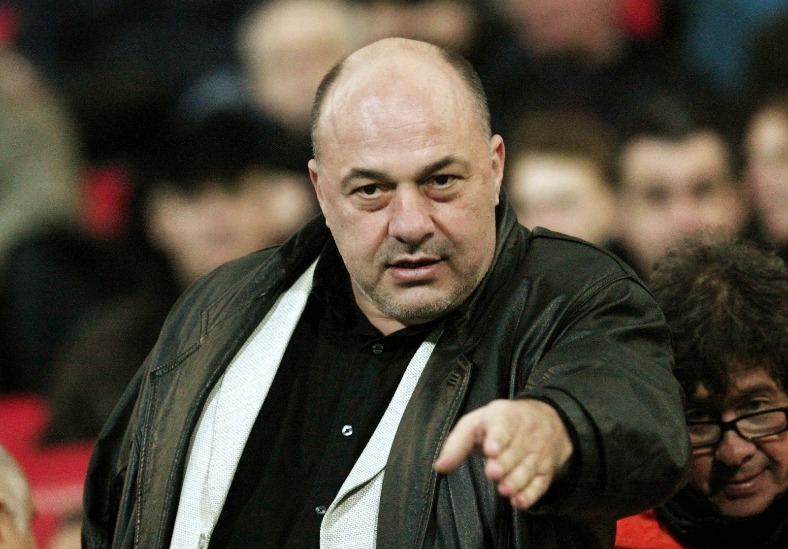 Τους ξεβράκωσε μέχρι και ο Μπέος!