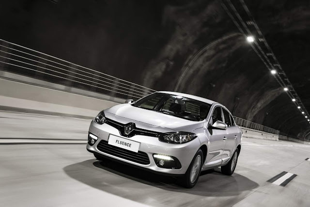 Renault confirma Fluence no Brasil - Página 29 Renault%2BFluence%2B2015%2B(4)
