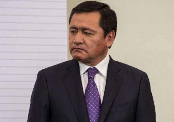 AMLO debe preocupe de sus problemas que son bastantes, antes de pensar en ser presidente: Osorio Chong - AMLO debe preocupe de sus problemas que son bastantes, antes de pensar en ser presidente: Osorio Chong -