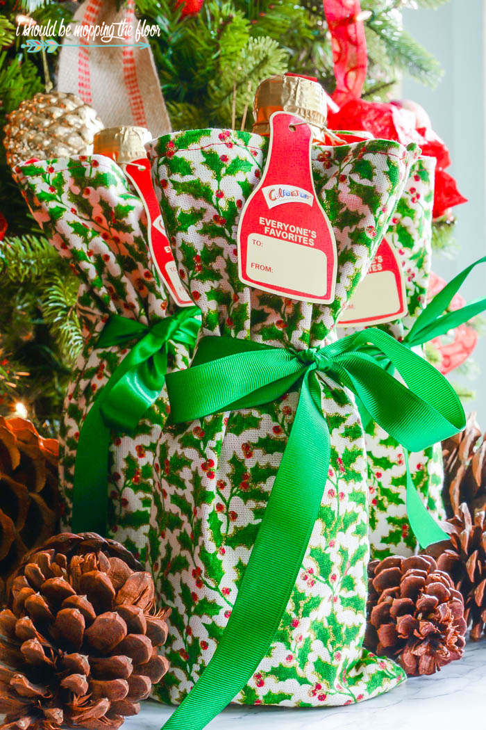 Lined Fabric Gift Bags are perfect for gifting this season...and resemble a fun Santa sack!