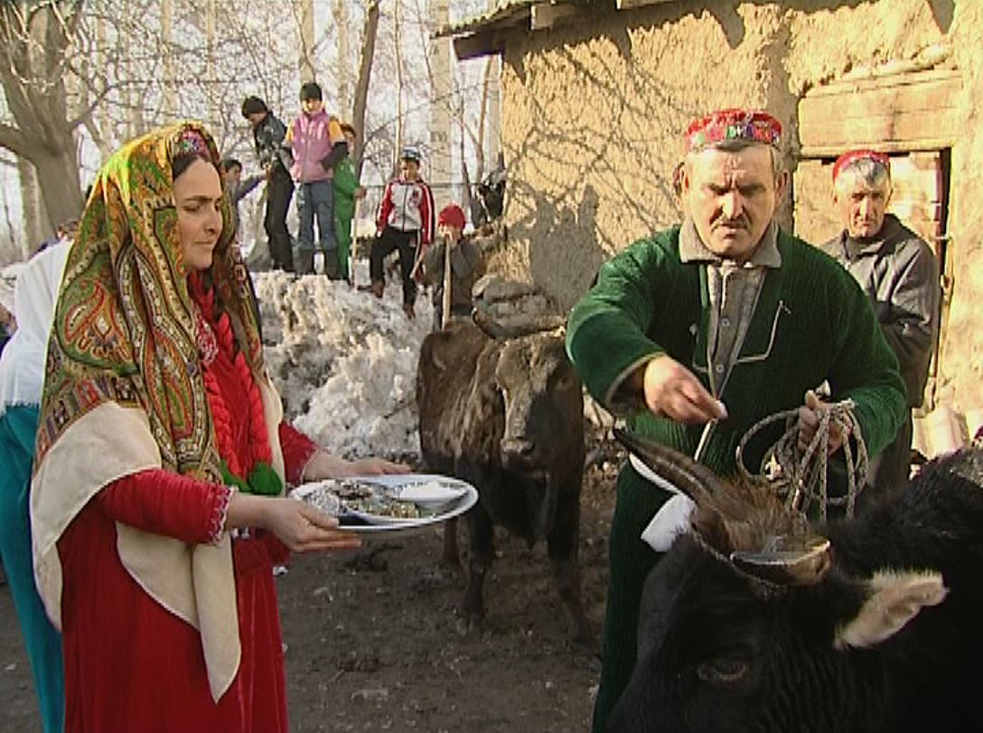 Старый таджикский. Навруз на памире. Традиции Памира Навруз. Жители Памира. Таджикские обряды.