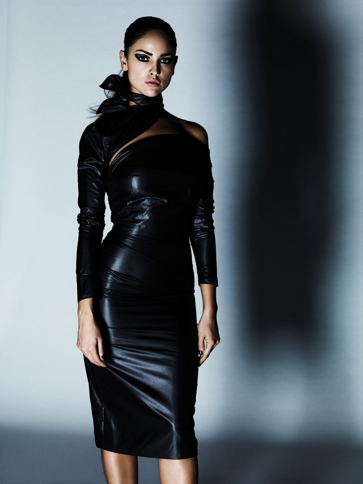 Mexican actress Eiza González Photoshoot for Vogue Magazine Mexico