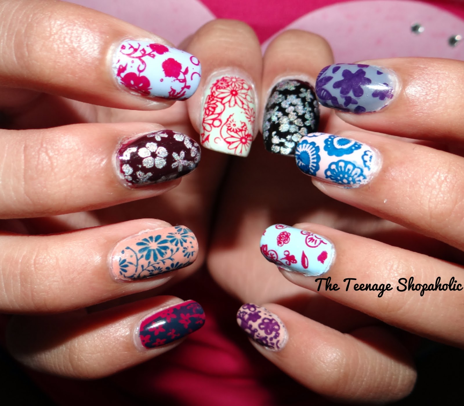Diva's Diary: 31 Days of Nail Art Challenge - Day 14 - Flowers