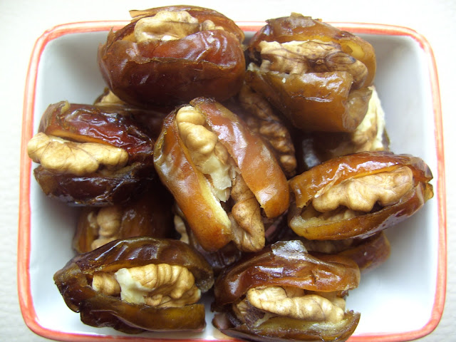 D a t t e l p a r a d i e s جنة التمرة: Gefüllte Datteln