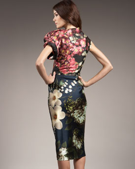 BlacBlouse Blog: VF Spring 2011: Vera Wang Mixed Floral-Print Dress