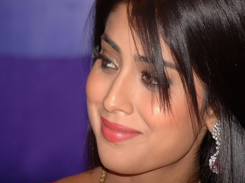 Sreya Sex Vedios - shriya saran hot â€“ Raag.fm Bollywood News | Collection | Movies Review | Bol