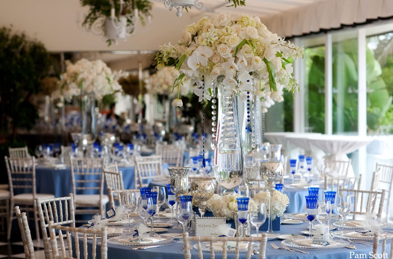 http://blog.karentran.com/recent-weddings/la-valencia-hotel-la-jolla-cobalt-blue-wedding/