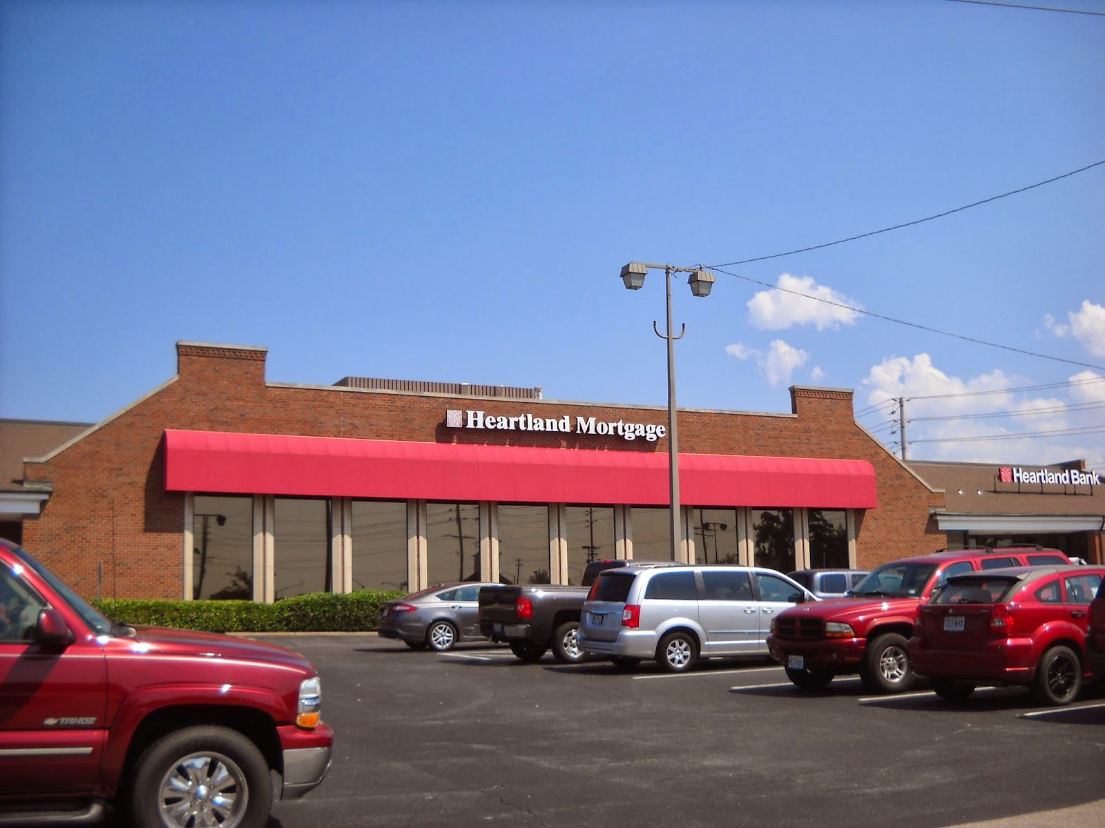 Old Grocery Stores: Former Schnucks - Clayton and Woods Mill - Town & Country, MO