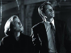 Mulder and Scully = LOVE!