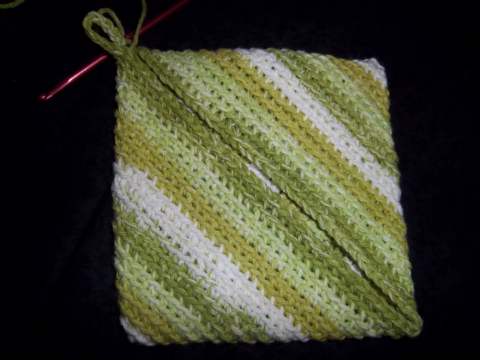 August 53 Doublesided Crocheted Potholder Tutorial