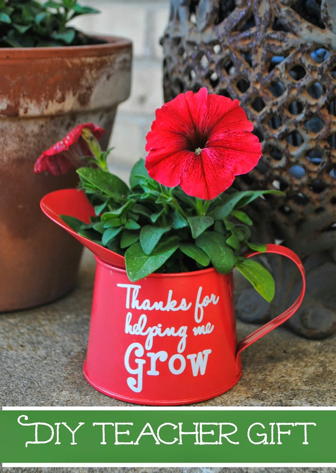 Flower pot, teacher gift idea, free, Silhouette Studio, cut file