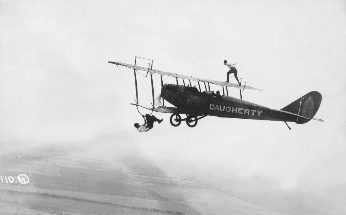 Wing Walkers From the 1920s These Vintage Photos of Daredevils Doing